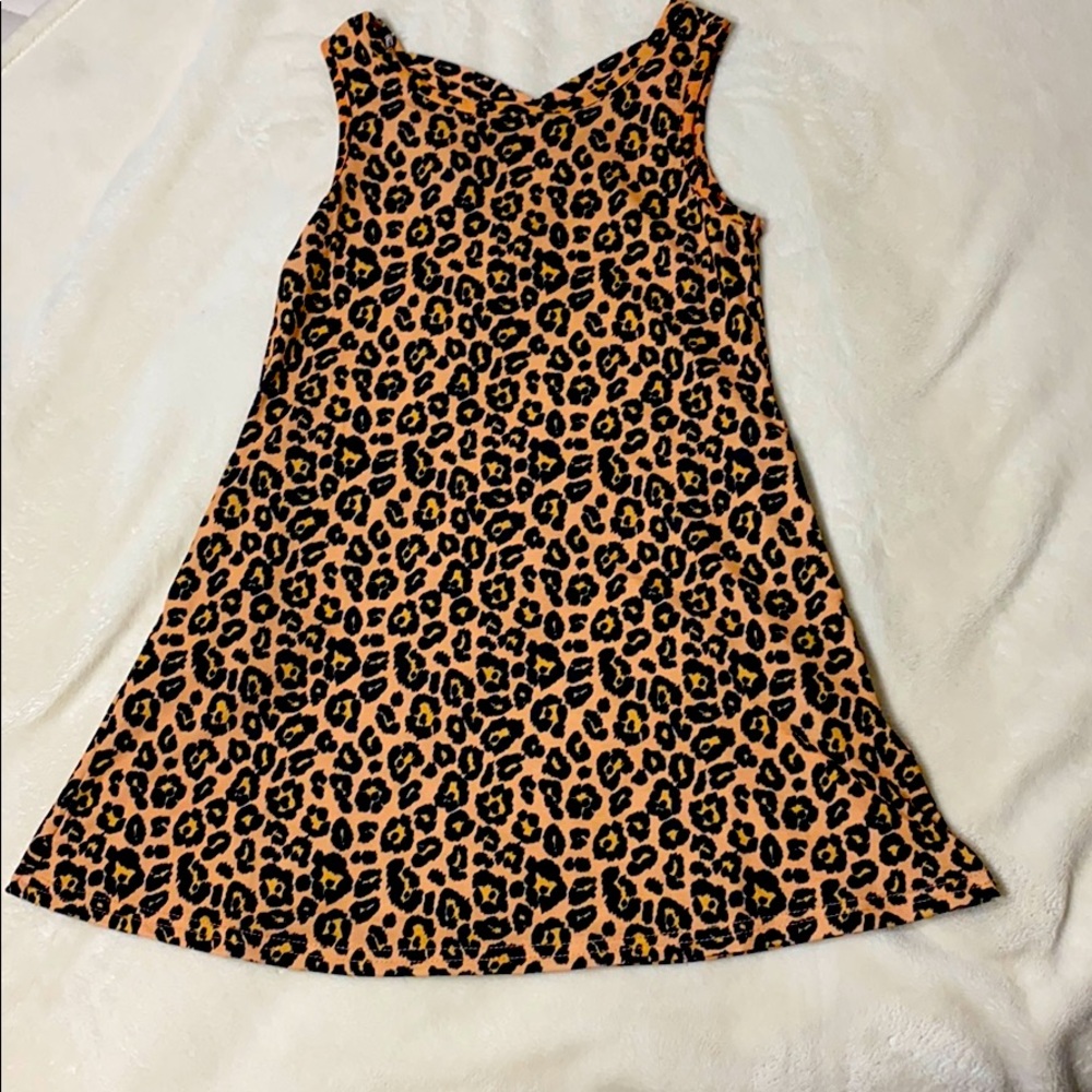 Leopard print top